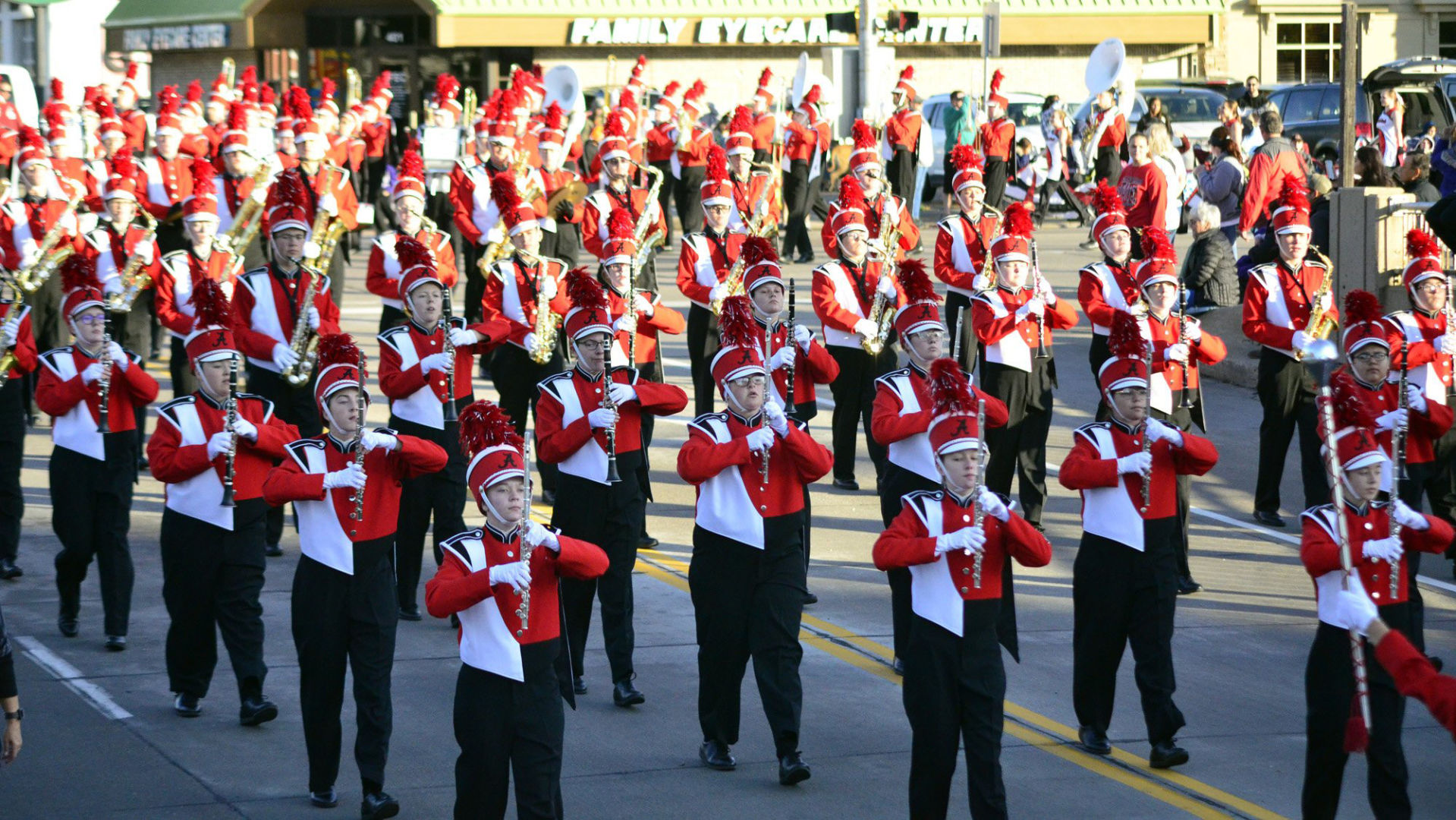 100619_HOHParade_008.JPG